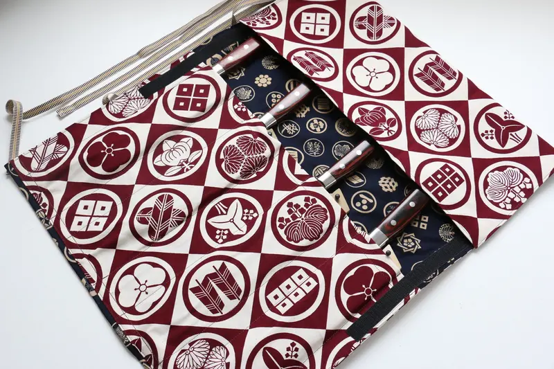 4-Pocket Japanese-Style Knife Roll – Redkamon-Ura-Goldkamon Design 1