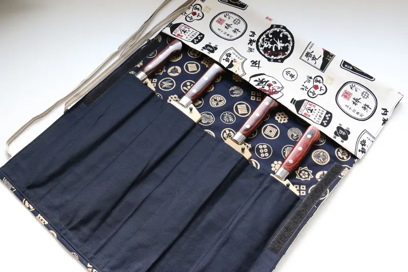 4-Pocket Japanese-Style Knife Roll – Shirocha-U-Goldkamon & Kon Design 1