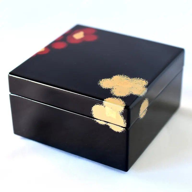 Isuke Red & Gold Floral Lacquer Jewelry Box – Small Elegant Storage 1