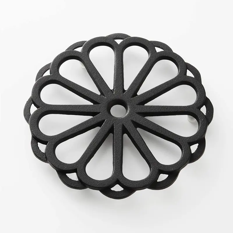 Iwachu Cast Iron Heat-Resistant Trivet For Pots And Cookware – 17.5 Cm Diameter 1