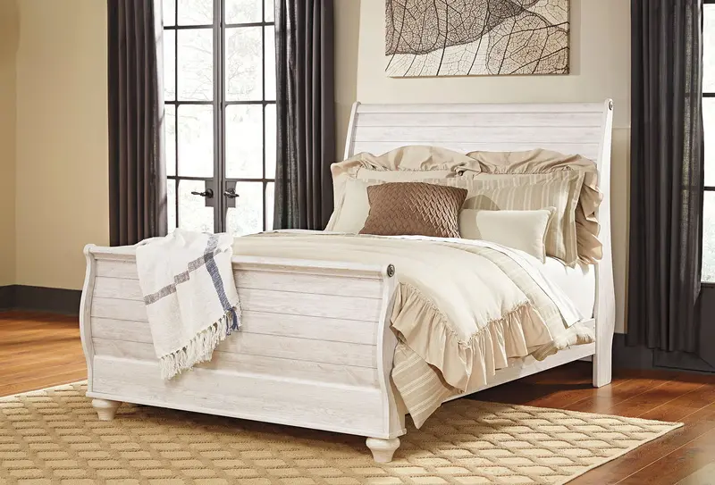 Willowton Curved Sleigh Bed With Solid Wood Construction 1